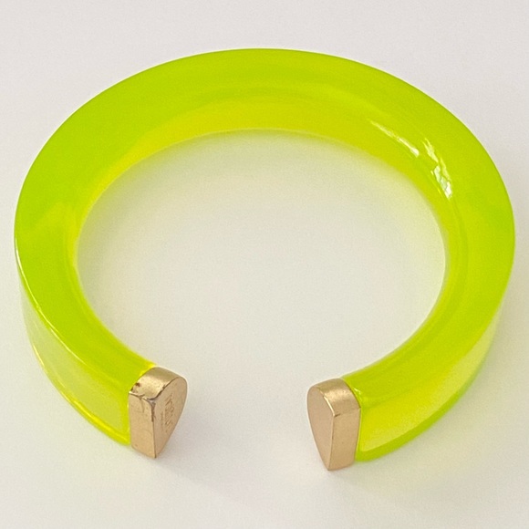 Kate Spade SATURDAY Bright Neon Yellow Lucite Bracelet & Earrings Jewelry Set - Picture 7 of 14
